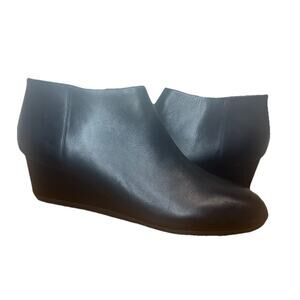 Easy Spirit Leinee Black Leather Ankle Bootie Size 10 Low Wedge Dress Boots